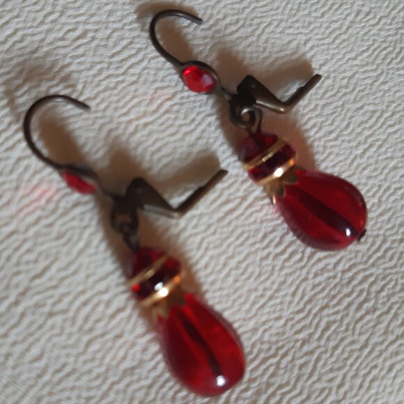 1930-40's Czech Crystal Art Deco 44 Inch Red Lariat Necklace and Earring Set - Picture 4 of 12